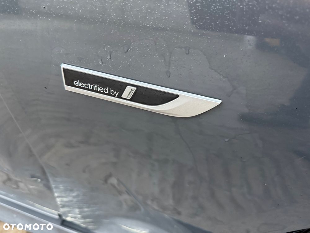 BMW Seria 3 320e PHEV sport - 30