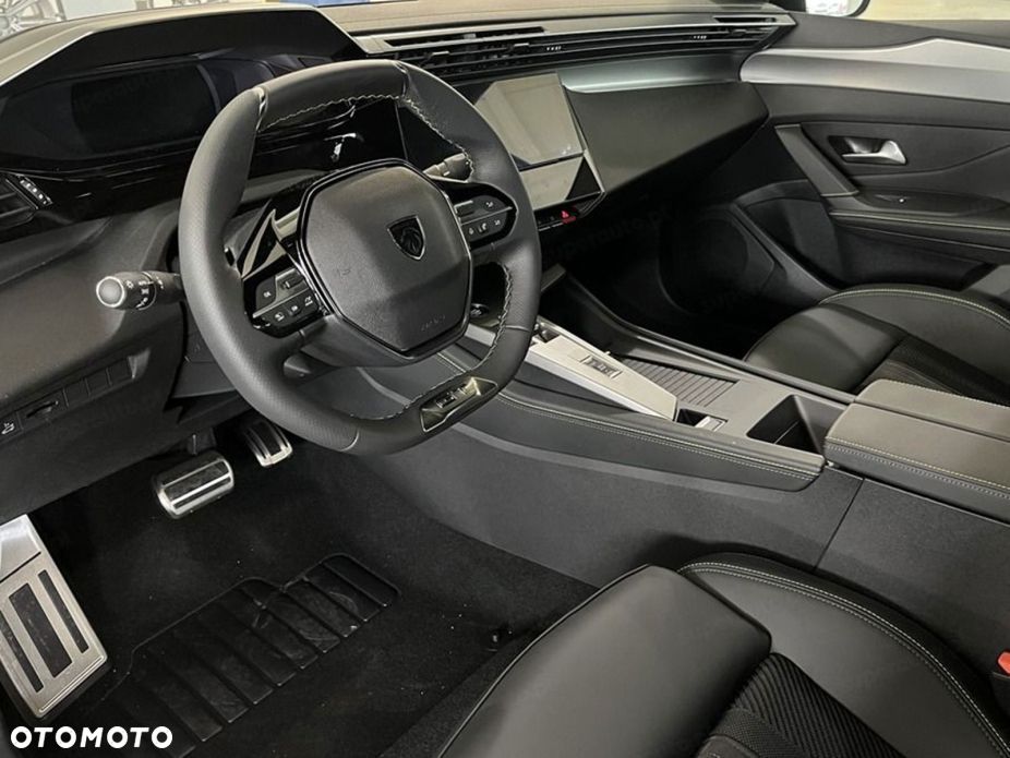 Peugeot 408 1.2 PureTech mHEV GT S&S e-DCS6 - 8