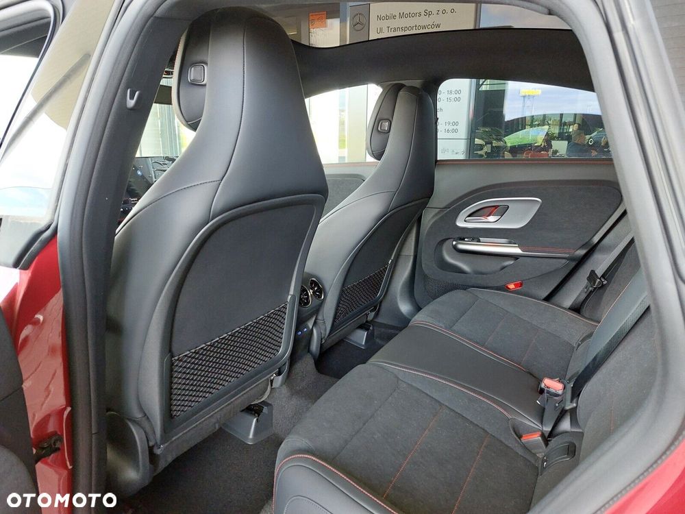 Mercedes-Benz CLA - 8