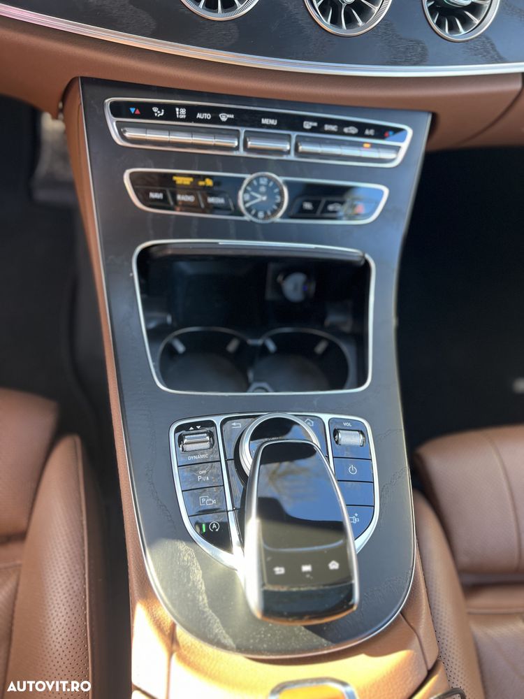 Mercedes-Benz E 300 9G-TRONIC AMG Line - 8