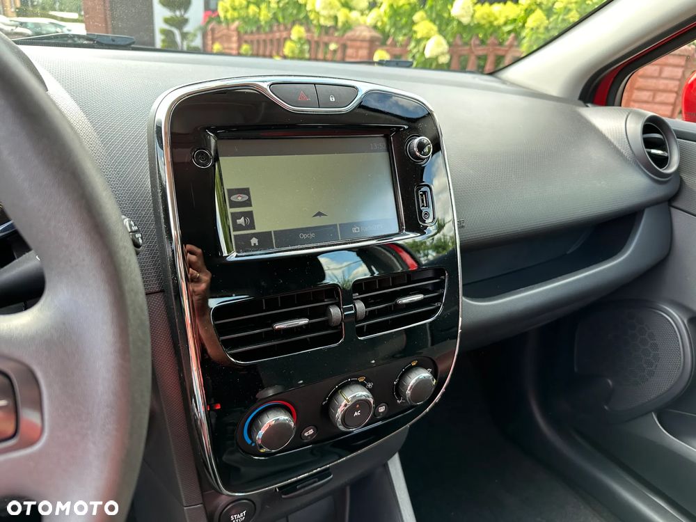 Renault Clio - 12