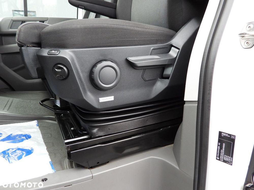 Volkswagen CRAFTER  PLANDEKA 10 PALET WEBASTO TEMPOMAT LEDY  180KM - 25