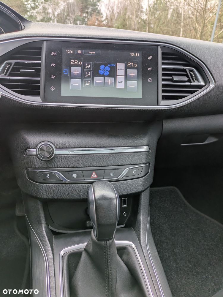 Peugeot 308 BlueHDi FAP 150 Stop&Start Automatik Allure - 18