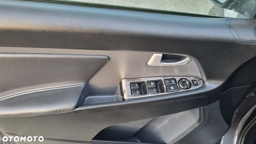 Kia Sportage 2.0 CRDI 184 4WD Spirit - 11