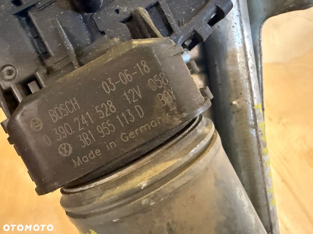Mechanizm wycieraczek Volkswagen Passat B5 3B1955113D - 3