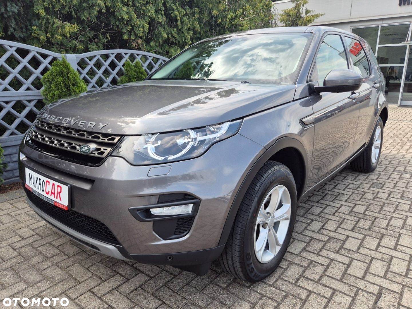 Land Rover Discovery Sport - 1