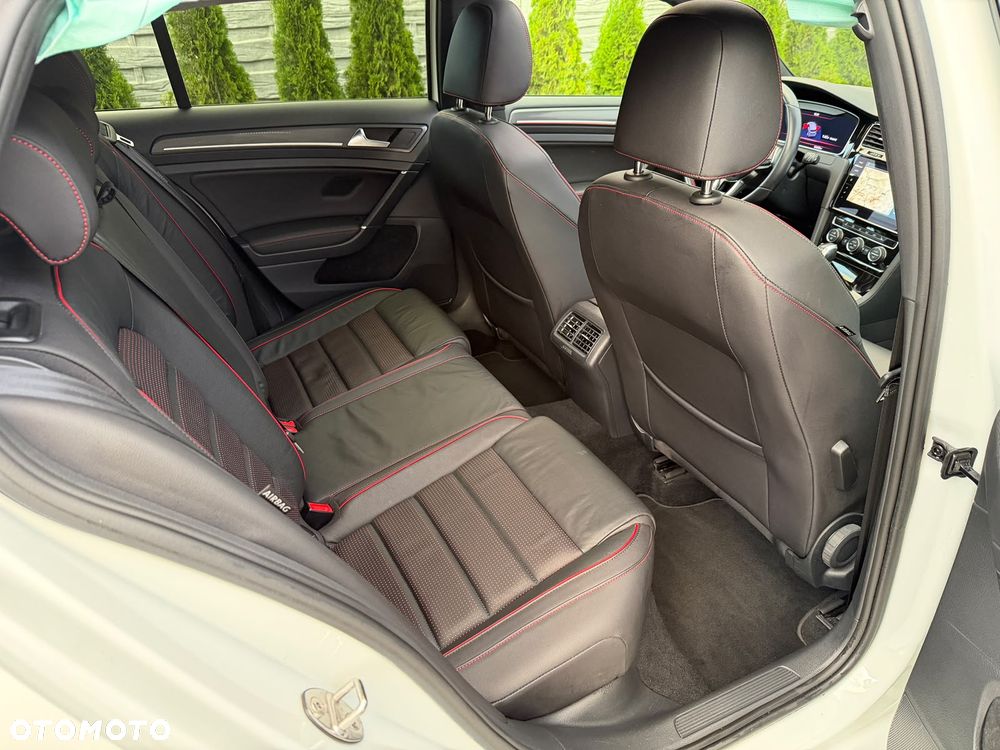 Volkswagen Golf GTI (BlueMotion Technology) DSG Performance - 33
