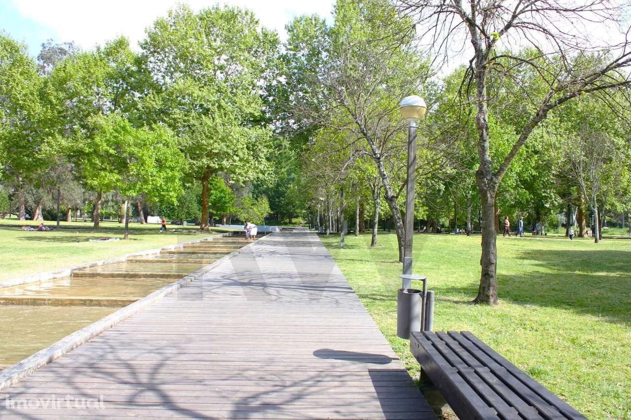 Apartamento T2 com parqueamento na Alta de Lisboa - Grande imagem: 5/23