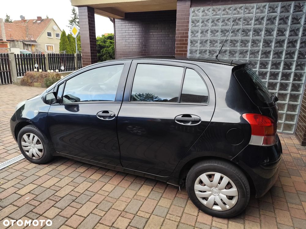 Toyota Yaris - 5