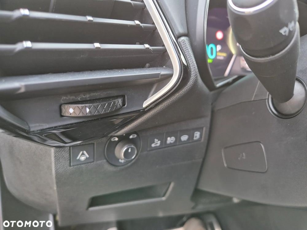 DS Automobiles DS 7 Crossback 1.6 E-Tense 4x4 Grand Chic - 21