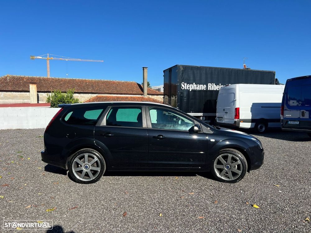 Ford Focus SW 1.6 TDCi Titanium - 12