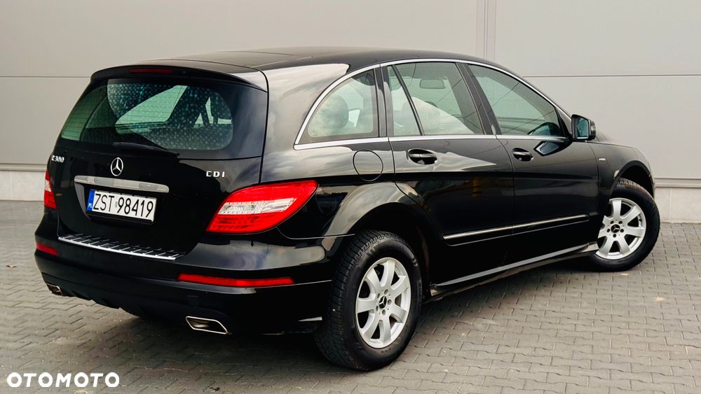 Mercedes-Benz Klasa R 300 CDI 7G-TRONIC DPF BlueEFFICIENCY Grand Edition - 26