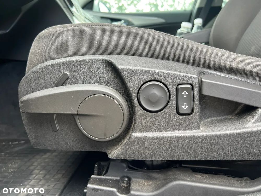 Opel Insignia Sports Tourer 2.0 Diesel Business Edition - 18