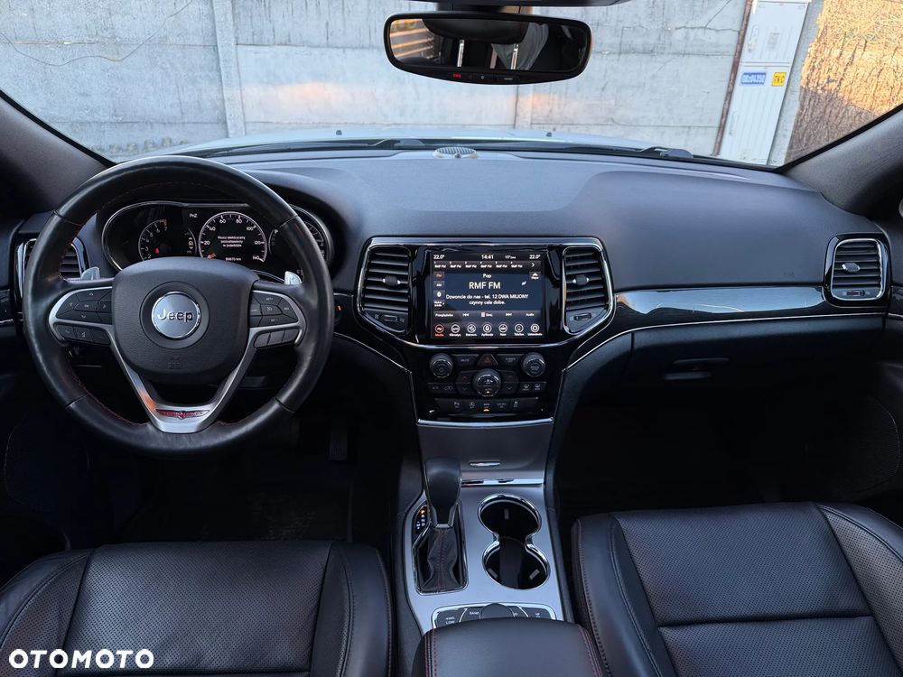 Jeep Grand Cherokee - 18