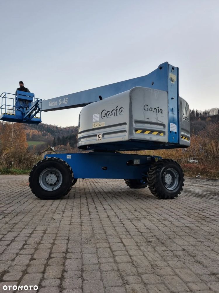 Genie S-45 Zwyżka Podnośnik Teleskopowy terenowy 4x4 wysokość 16 m Silnik DEUTZ jak Nowa IMPORT NORWEGIA 2009r Spalinowo- elektryczna Zadbana. Zero luzów wycieków! Okazja! 2 x Sterowanie maszyną góra i dół - 36