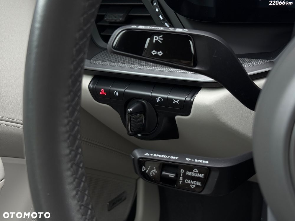 Porsche 911 Targa 4S - 25