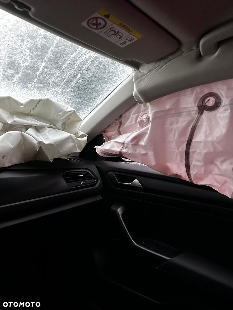 Volkswagen T-Roc 1.0 TSI OPF Style - 11