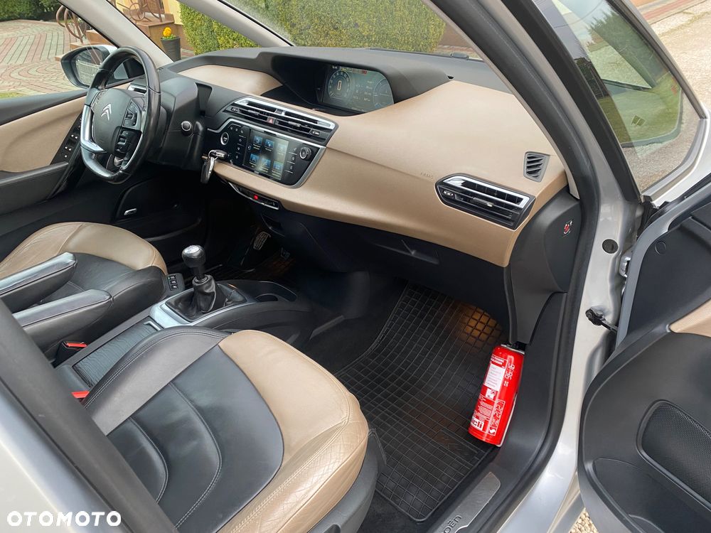 Citroën C4 Grand Picasso BlueHDi 150 Exclusive - 26