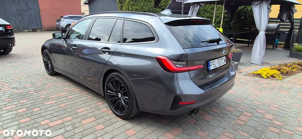 BMW Seria 3 320d xDrive Edition M Sport Shadow - 7