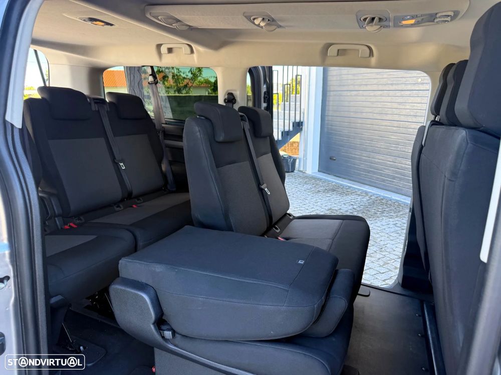 Peugeot Traveller - 17