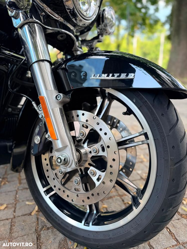 Harley-Davidson Electra Glide Ultra Limited - 2