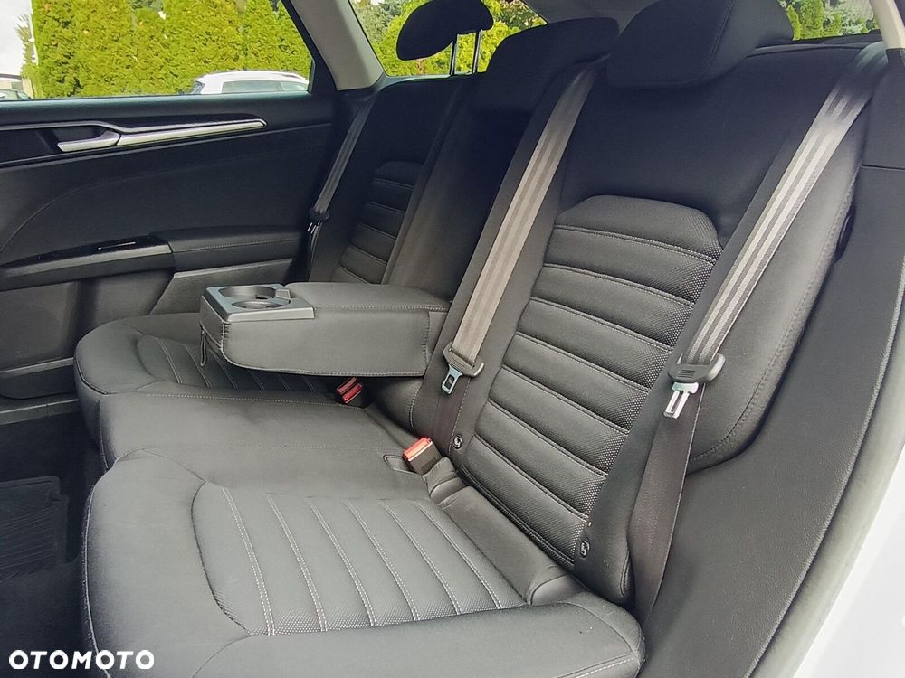 Ford Mondeo 2.0 TDCi Trend PowerShift - 14
