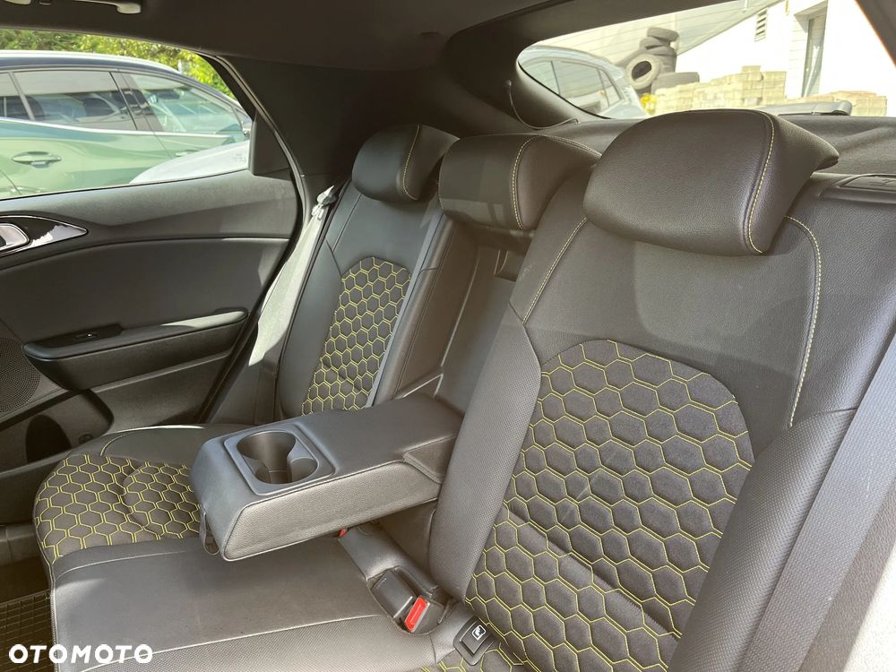 Kia XCeed 1.6 T-GDI Business Line DCT - 16