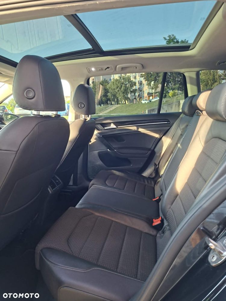 Volkswagen Golf 2.0 BlueTDI DSG Highline - 12