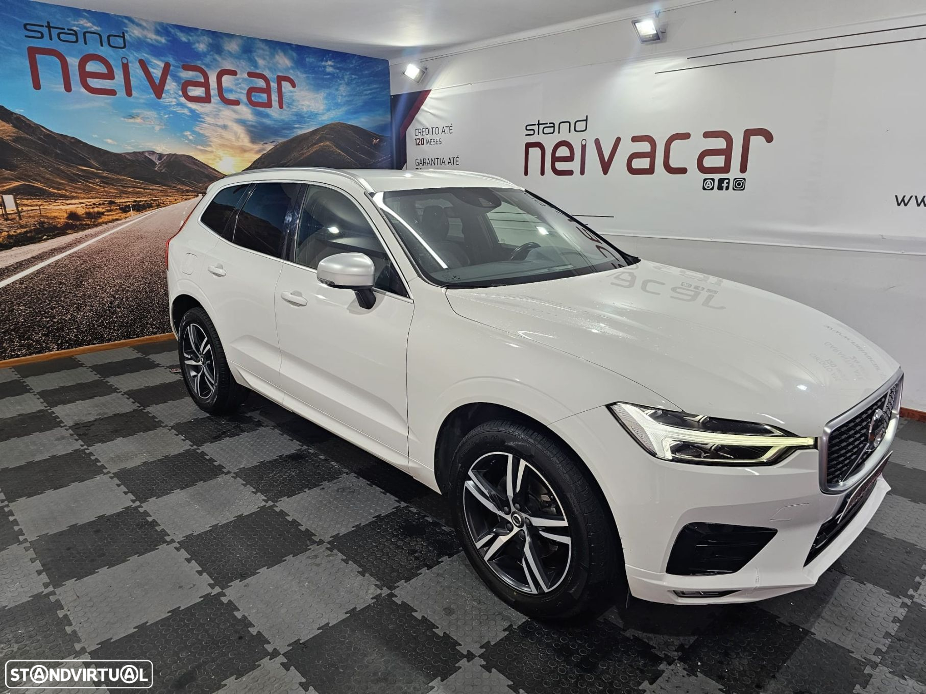 Volvo XC 60 2.0 D4 R-Design Geartronic - 2