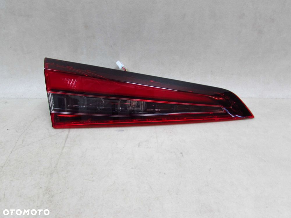 TOYOTA COROLLA E21 XII KOMBI LAMPA TYL PRAWA KLAPY LED EUROPA 19-23 - 1