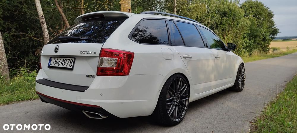Skoda Octavia 2.0 TDI RS DSG - 4