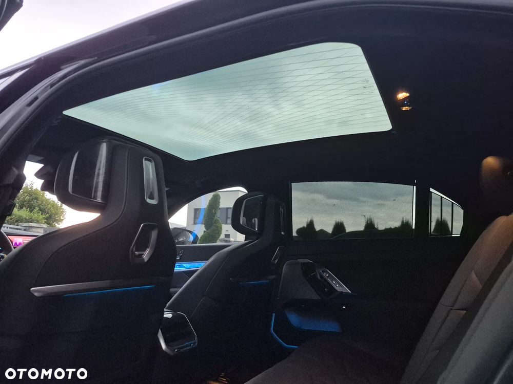 BMW Seria 7 - 13