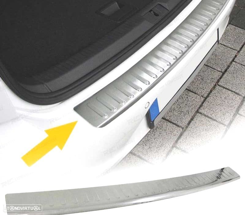 AUTOCOLANTE EMBELEZADOR DE MALA VW GOLF 6 SEDAN 08-12 AÇO INOX MATT - 1
