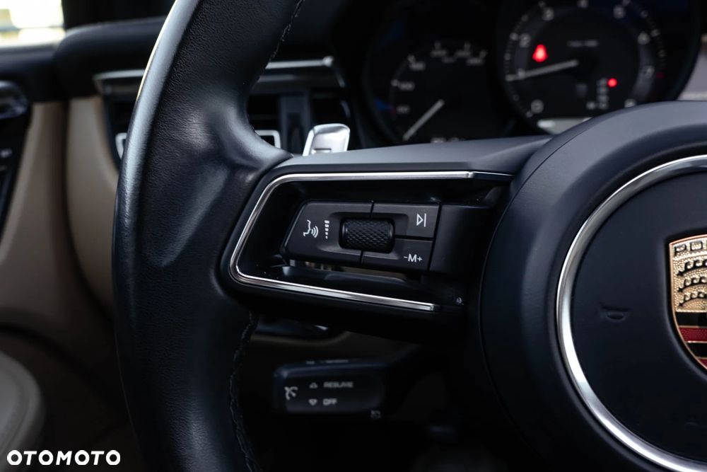 Porsche Macan - 28