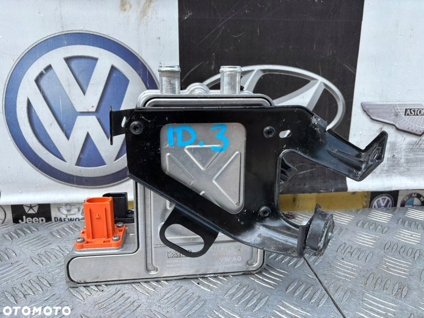 VW ID3 WYMIENNIK CIEPŁA 1EE963231 - 1