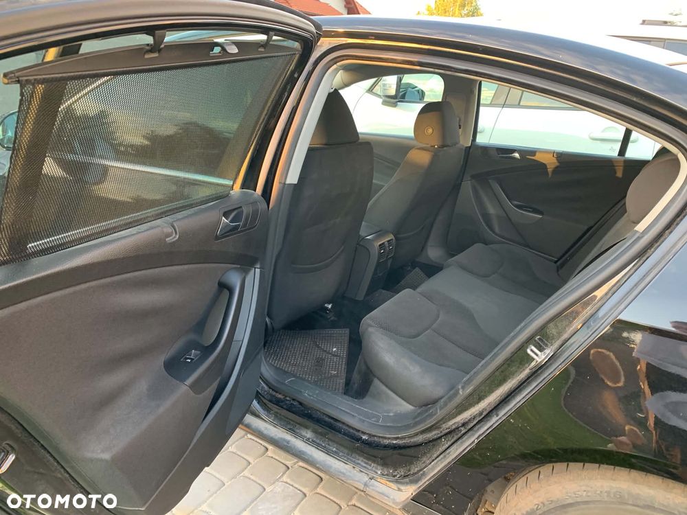 Volkswagen Passat 2.0 TDI DPF Trendline - 7