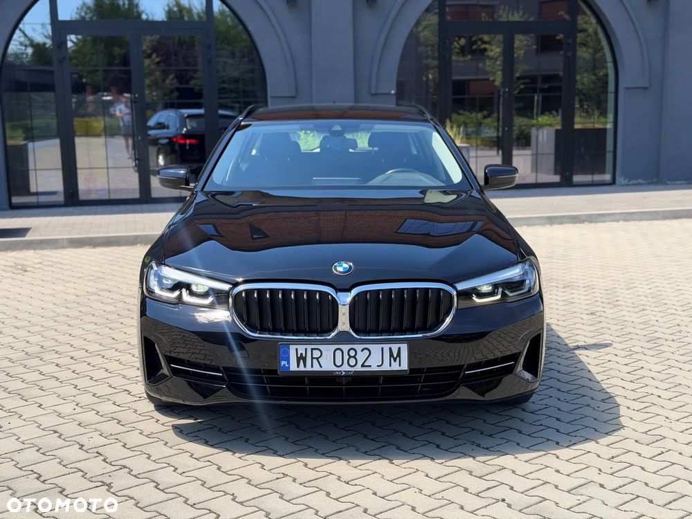 BMW Seria 5 520d mHEV - 29