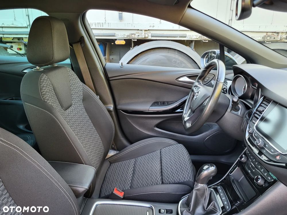 Opel Astra 1.4 Turbo Innovation - 33