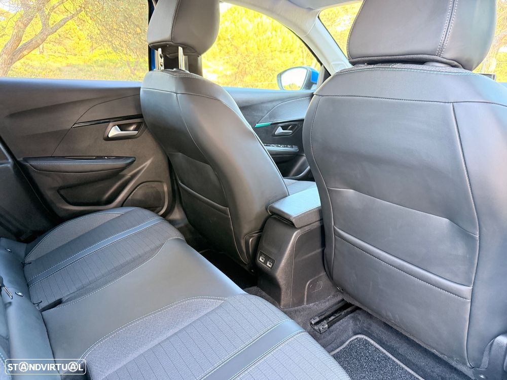 Peugeot e-208 Allure - 15