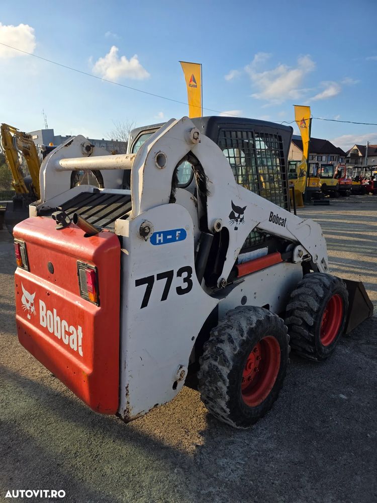 Bobcat 773 miniincarcator skidsteer - 6