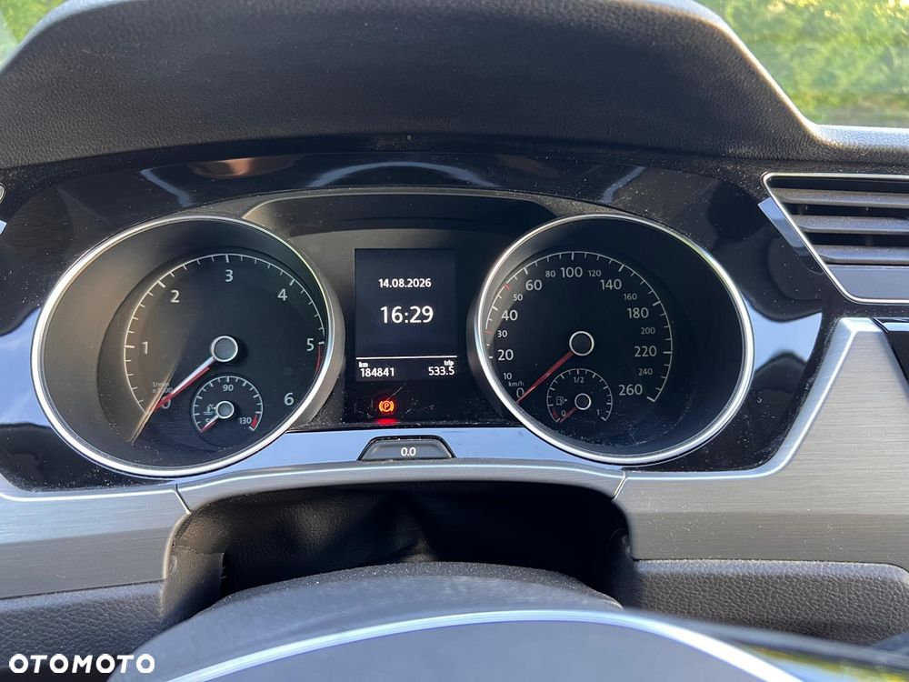 Volkswagen Touran 1.6 TDI BMT Comfortline - 17