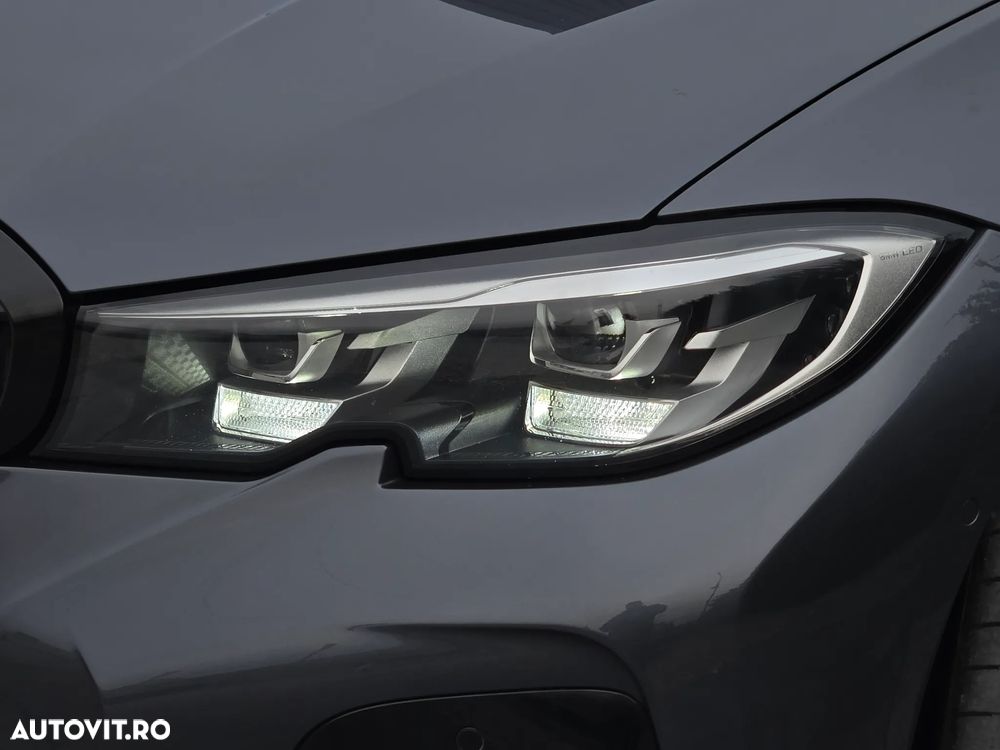 BMW Seria 3 330e iPerformance M Sport - 16
