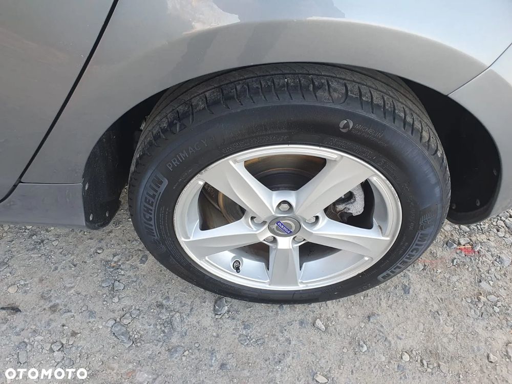 Volvo V40 D4 Drive-E Momentum - 19