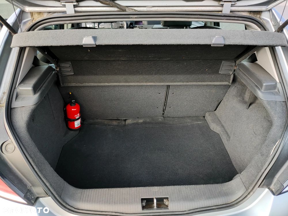 Opel Astra 1.9 CDTI - 15
