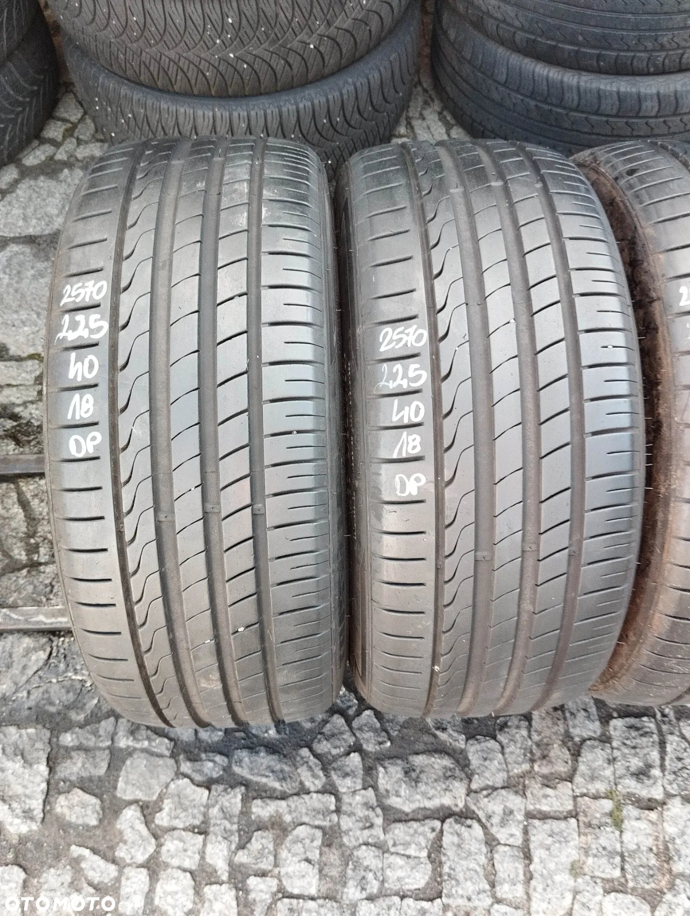 255 35 18 x2 225 40 18 x2 IMPERIAL ECO SPORT 2 - 3