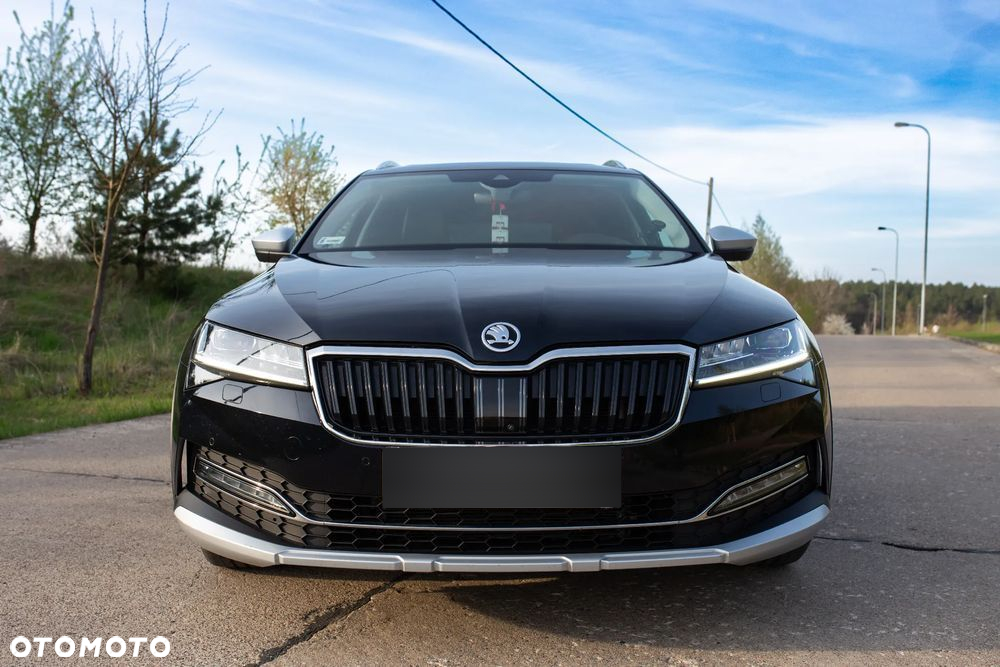 Skoda Superb 2.0 TDI SCR 4x4 Scout DSG - 10