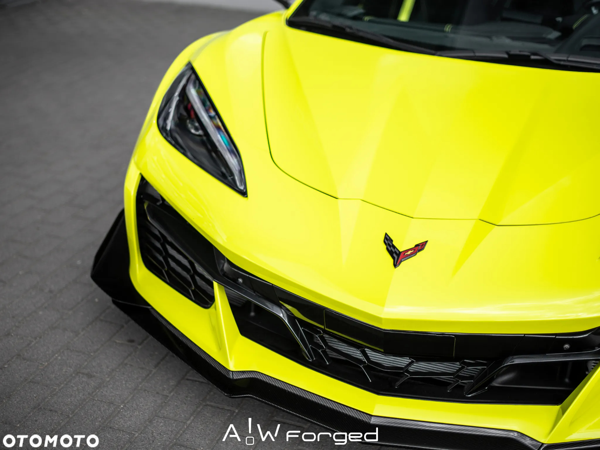 Chevrolet Corvette - 19