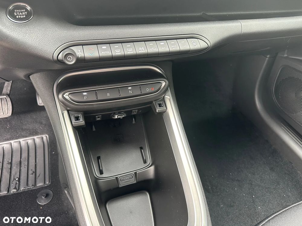 Jeep Avenger 1.2 T3 mHEV Summit FWD eDCT6 - 15