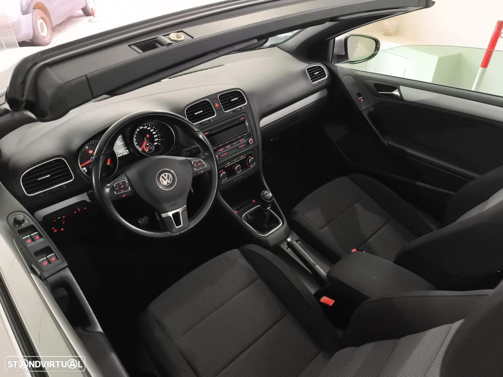 VW Golf Cabriolet 1.6 TDi BlueMotion - 24