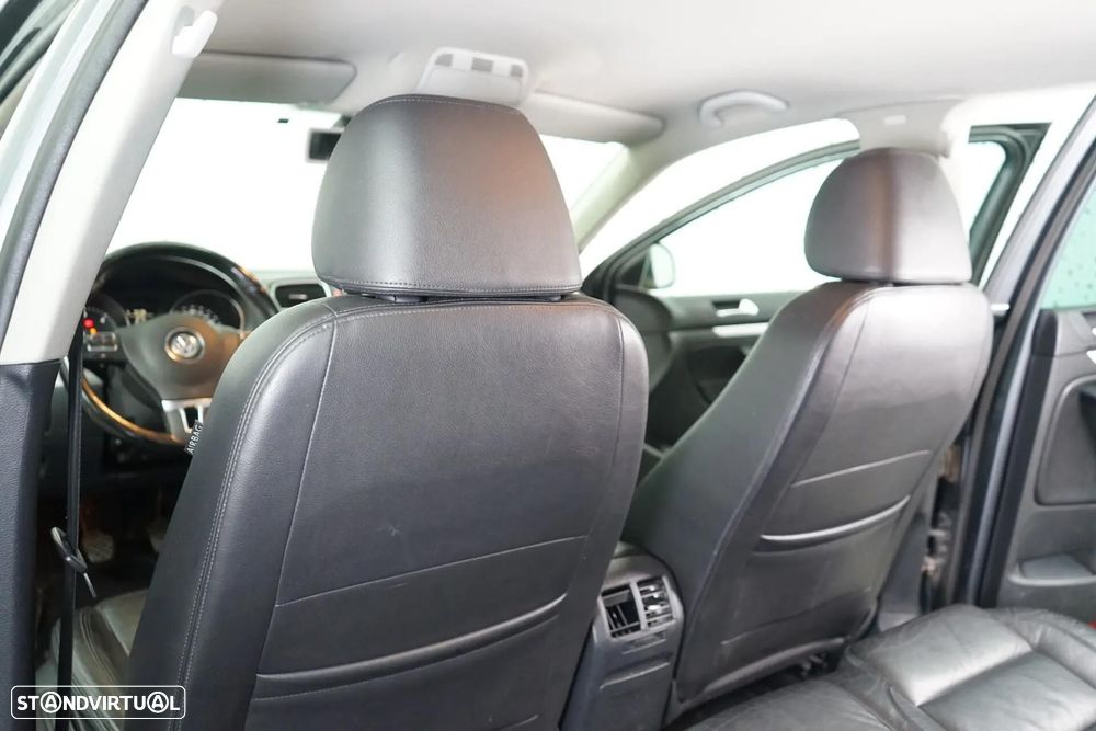 VW Golf Variant 1.6 TDi 4Motion BlueMotion Comfortline - 31